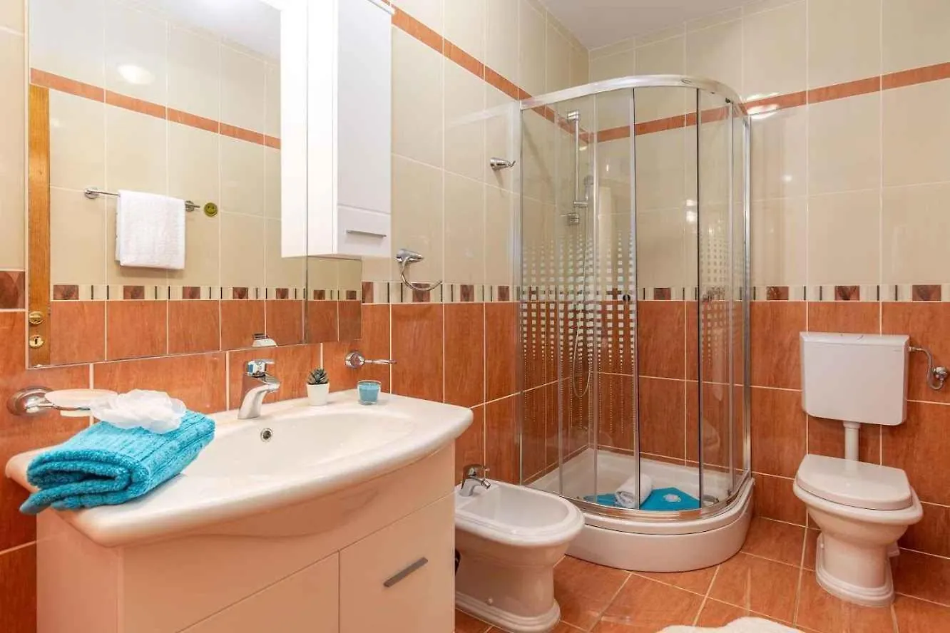 Apartment Dramalj 32 0*,
